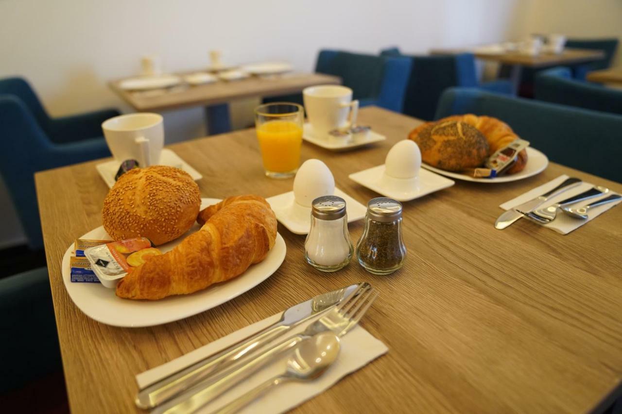 Hotel Dias Pinneberg Luaran gambar