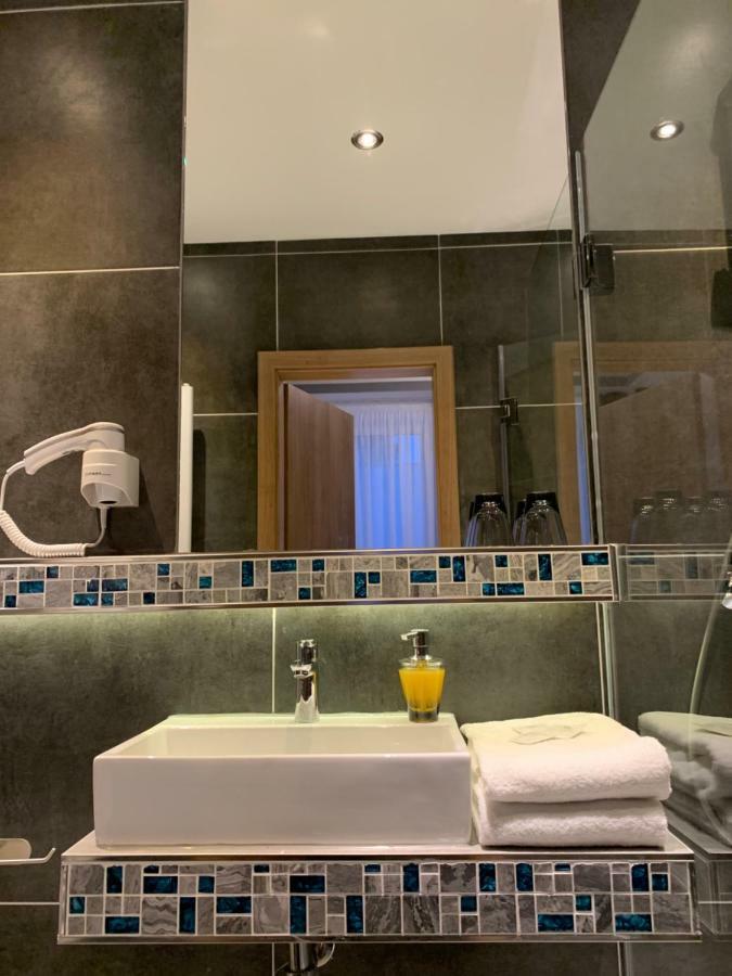 Hotel Dias Pinneberg Luaran gambar